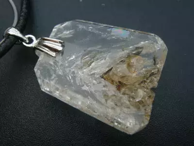 常见天然水晶的瑕疵说明，教你挑选水晶