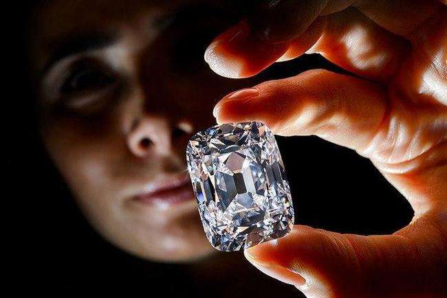 为什么西方人不喜欢翡翠呢？钻石是骗局？