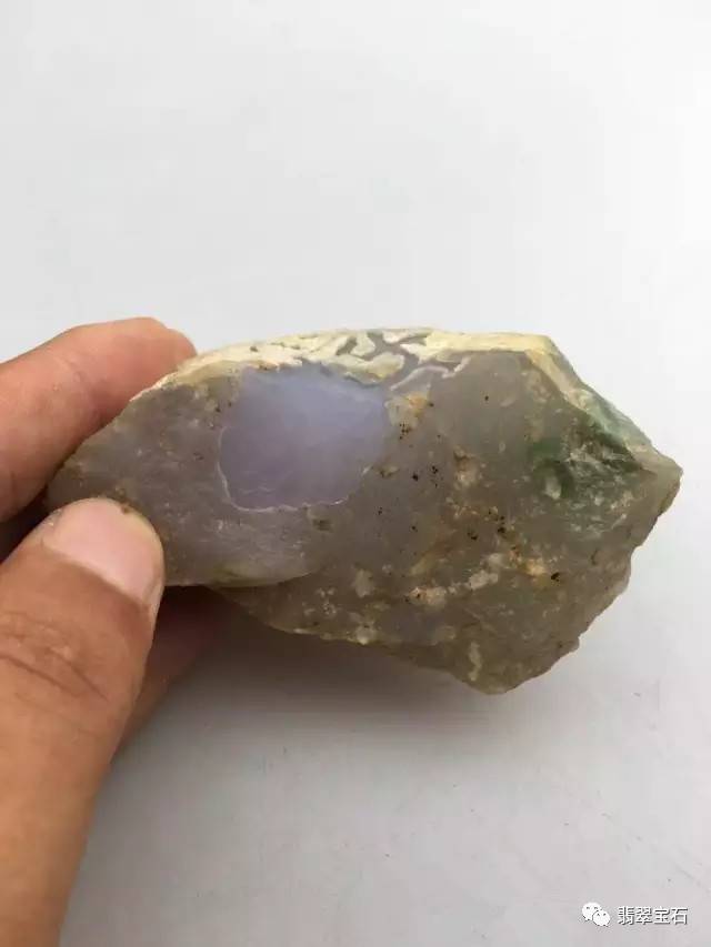 翡翠原石—紫罗兰翡翠