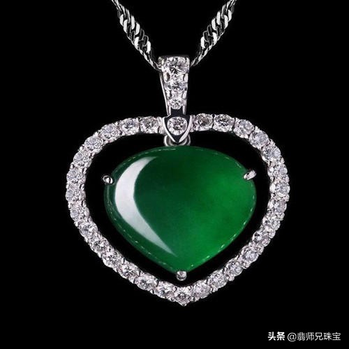 都是绿色的珠宝玉石，祖母绿和翡翠到底有何区别？