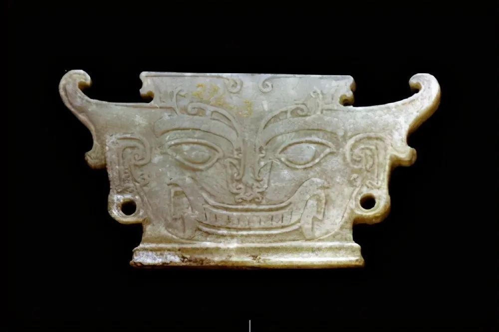 中国古代历代极品翡翠玉器鉴赏-第5张图片-
