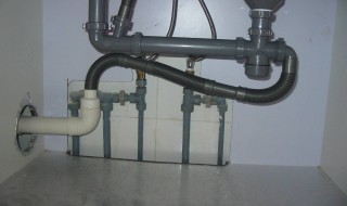 小便池水管安装尺寸 排水口安装