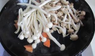炒真姬菇的家常做法 肉片真姬菇 怎么做
