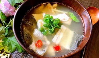 如何把鱼汤粉面做的好吃 鱼汤粉面怎么做做好吃