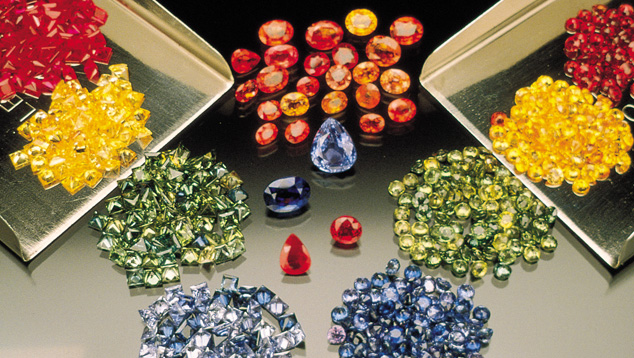 蓝宝石的各种切磨式样与颜色