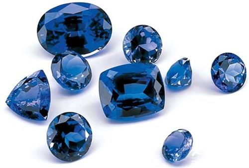 坦桑石与蓝宝石的区别在哪