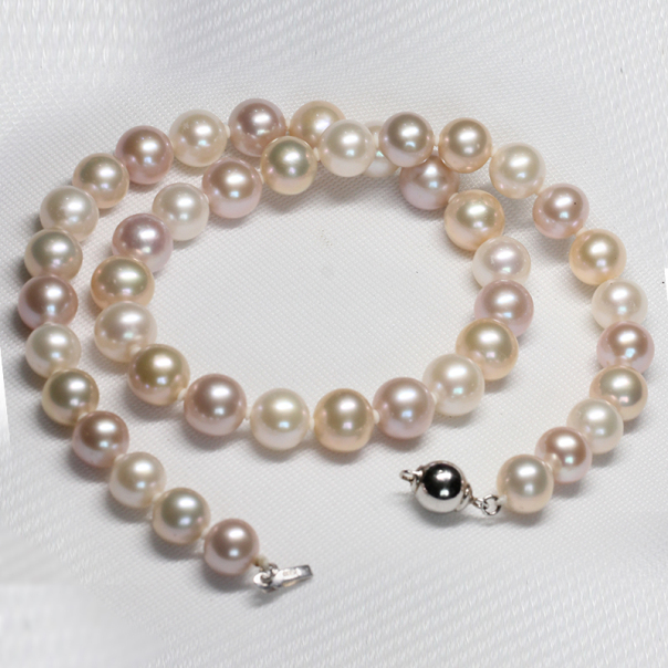 珍珠是最百搭的配饰 平时要如何养护它 